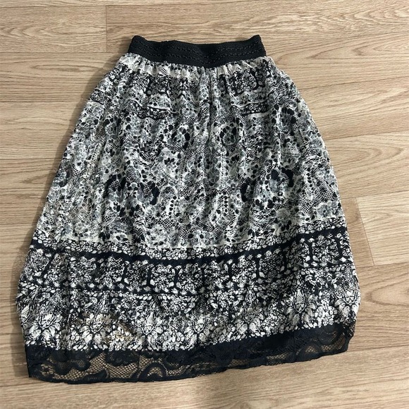 Joe Benbasset Dresses & Skirts - Joe B Women's XS Black Lace Tiered‎ Mini Skirt Casual Elastic Waist